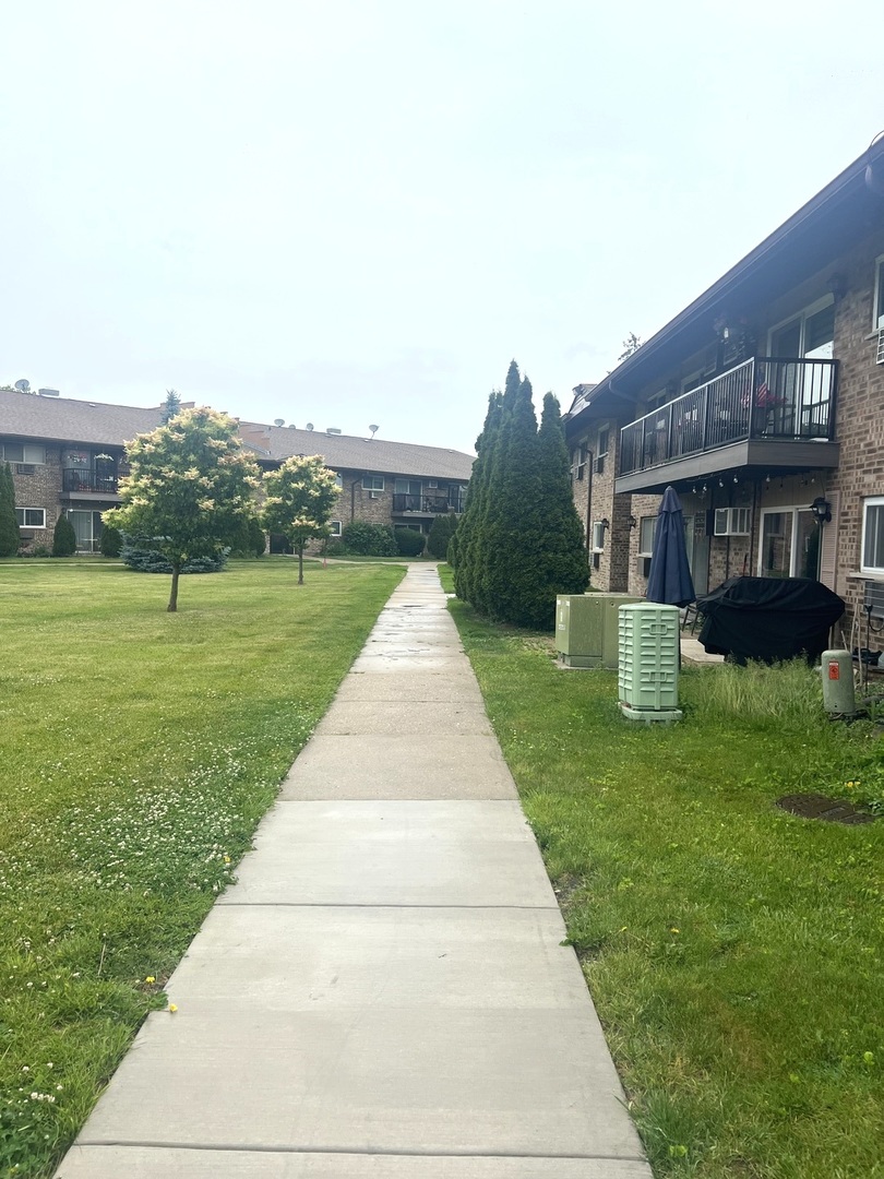 804 E Old Willow Road Unit: 108