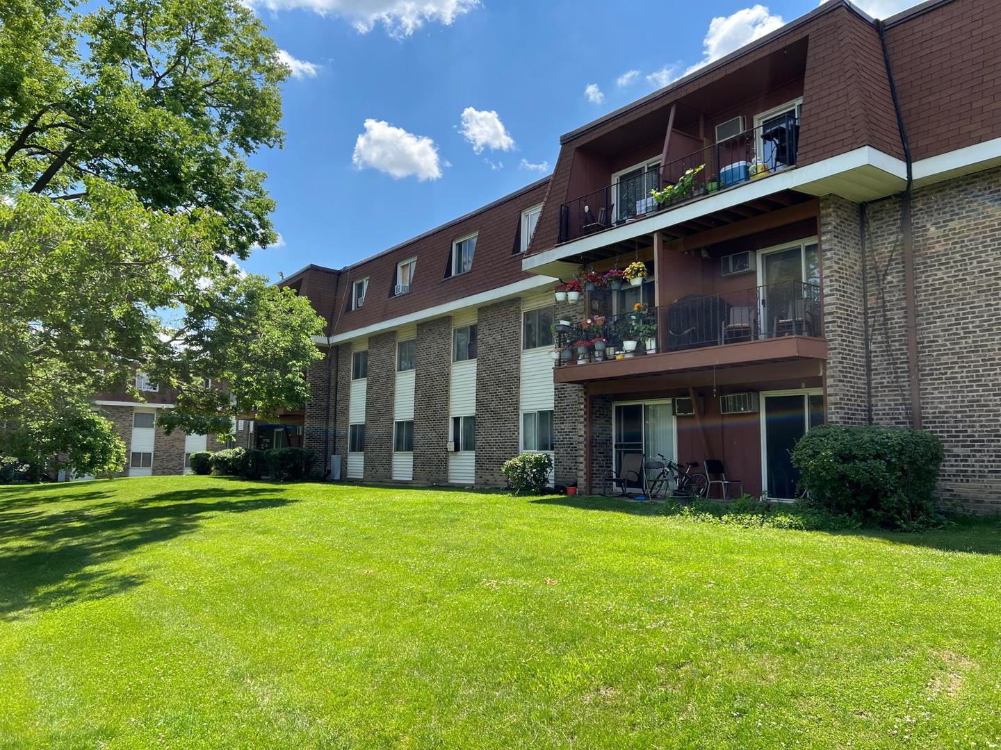1085 Knoll Lane Unit: 207