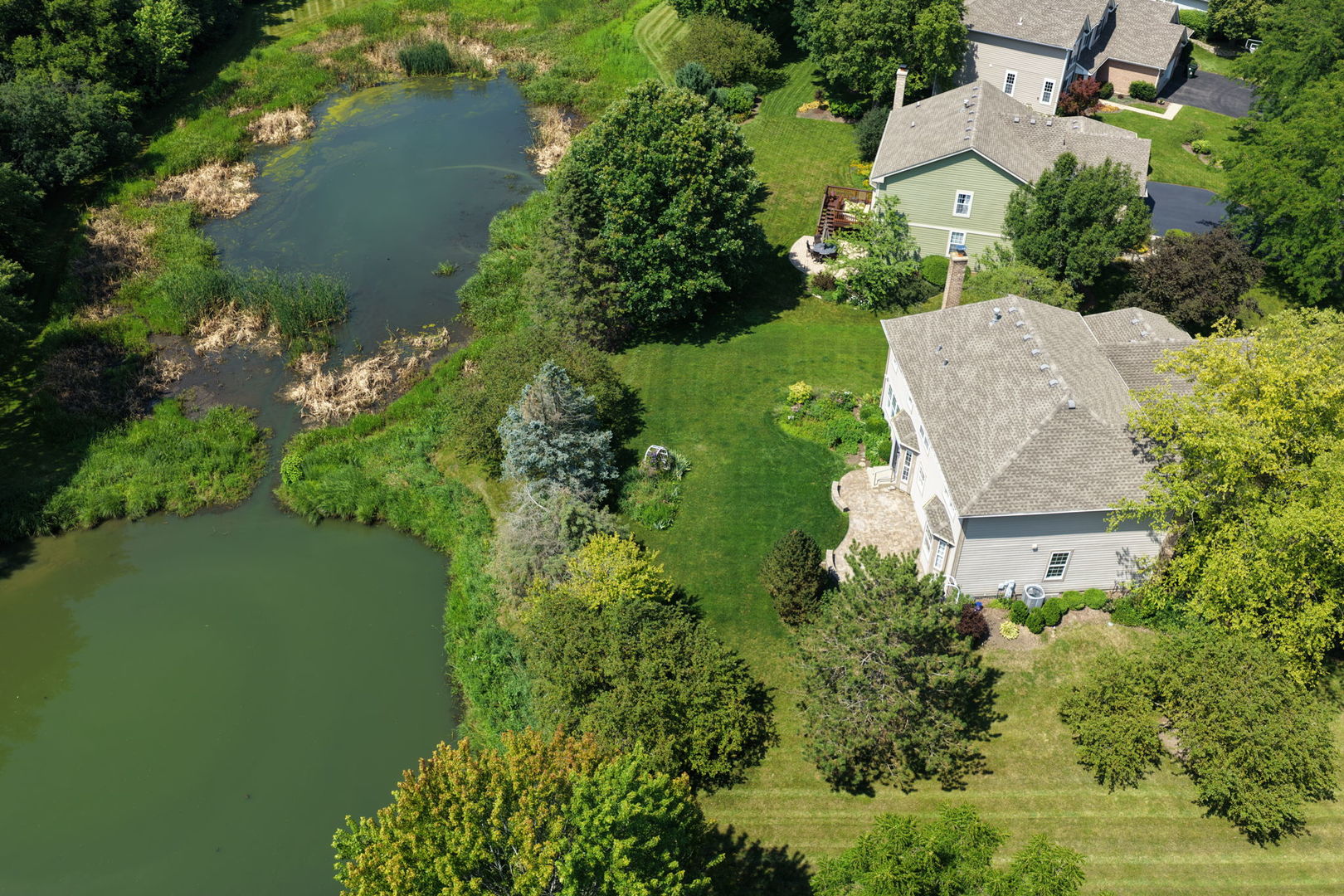 1476 Columbia Lane
