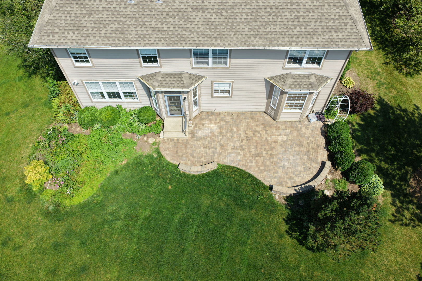 1476 Columbia Lane