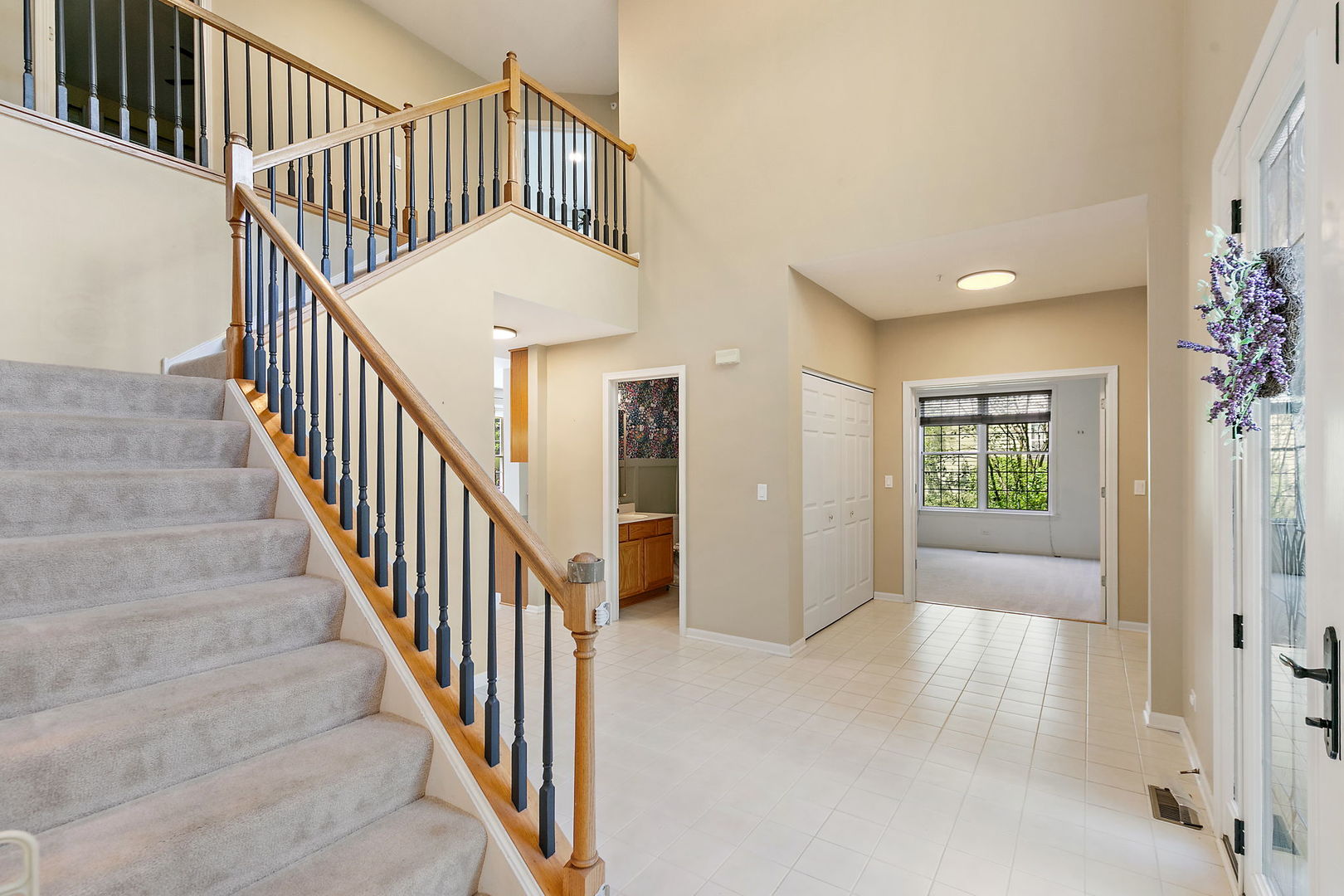 1476 Columbia Lane