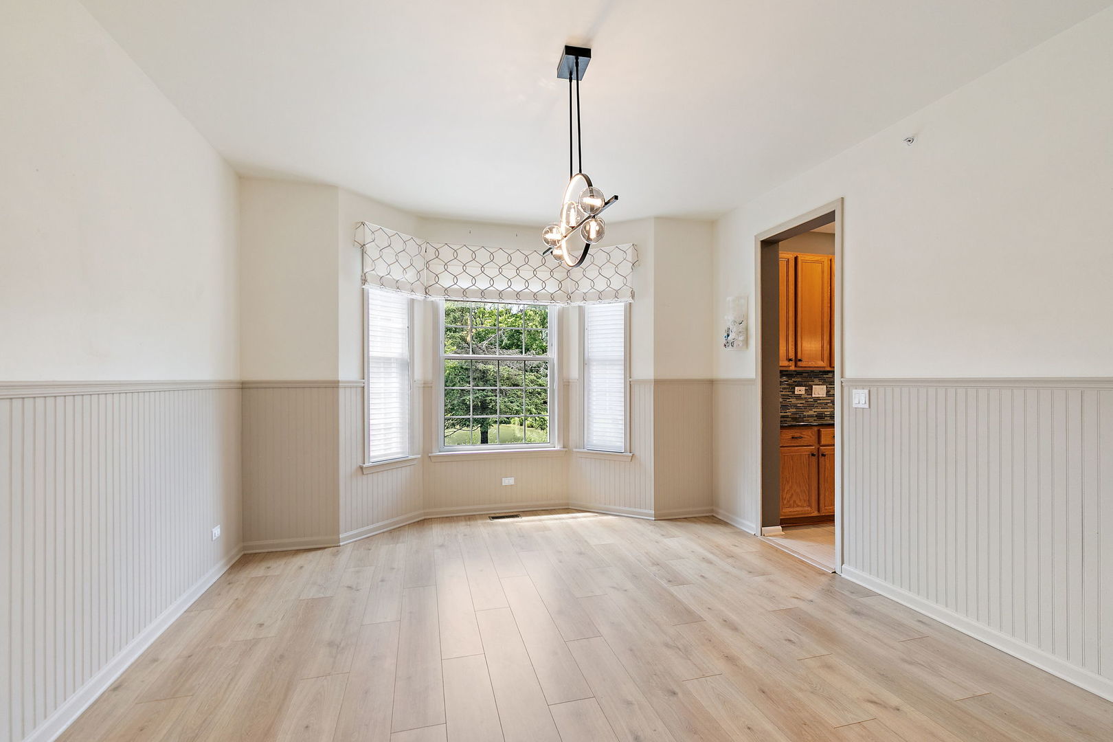 1476 Columbia Lane