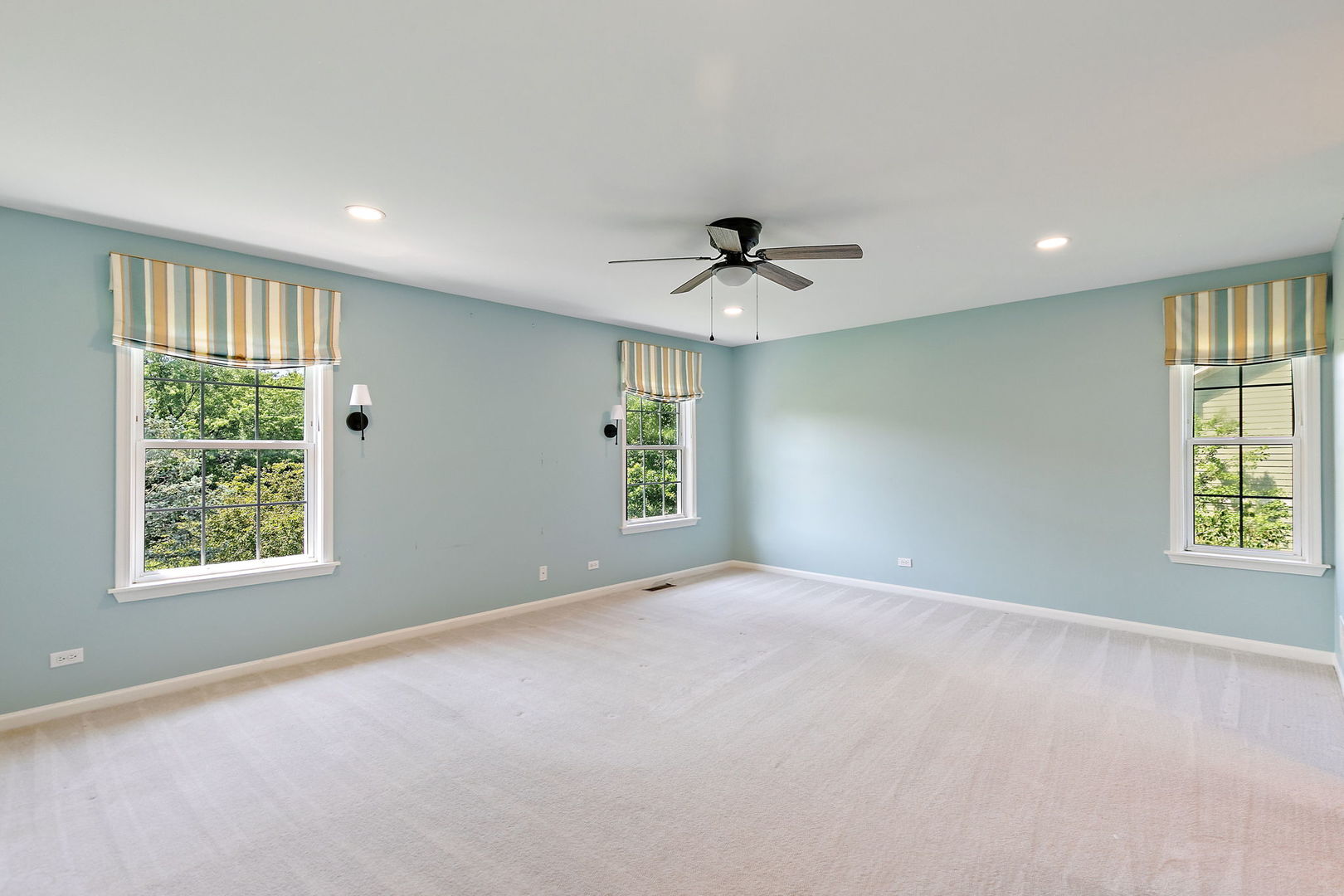 1476 Columbia Lane