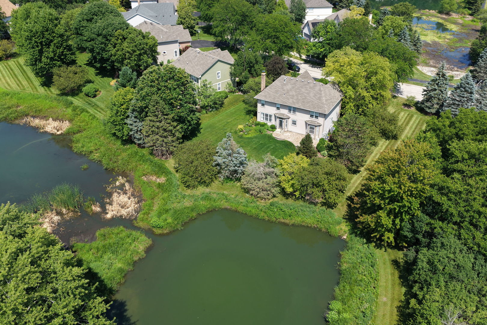 1476 Columbia Lane