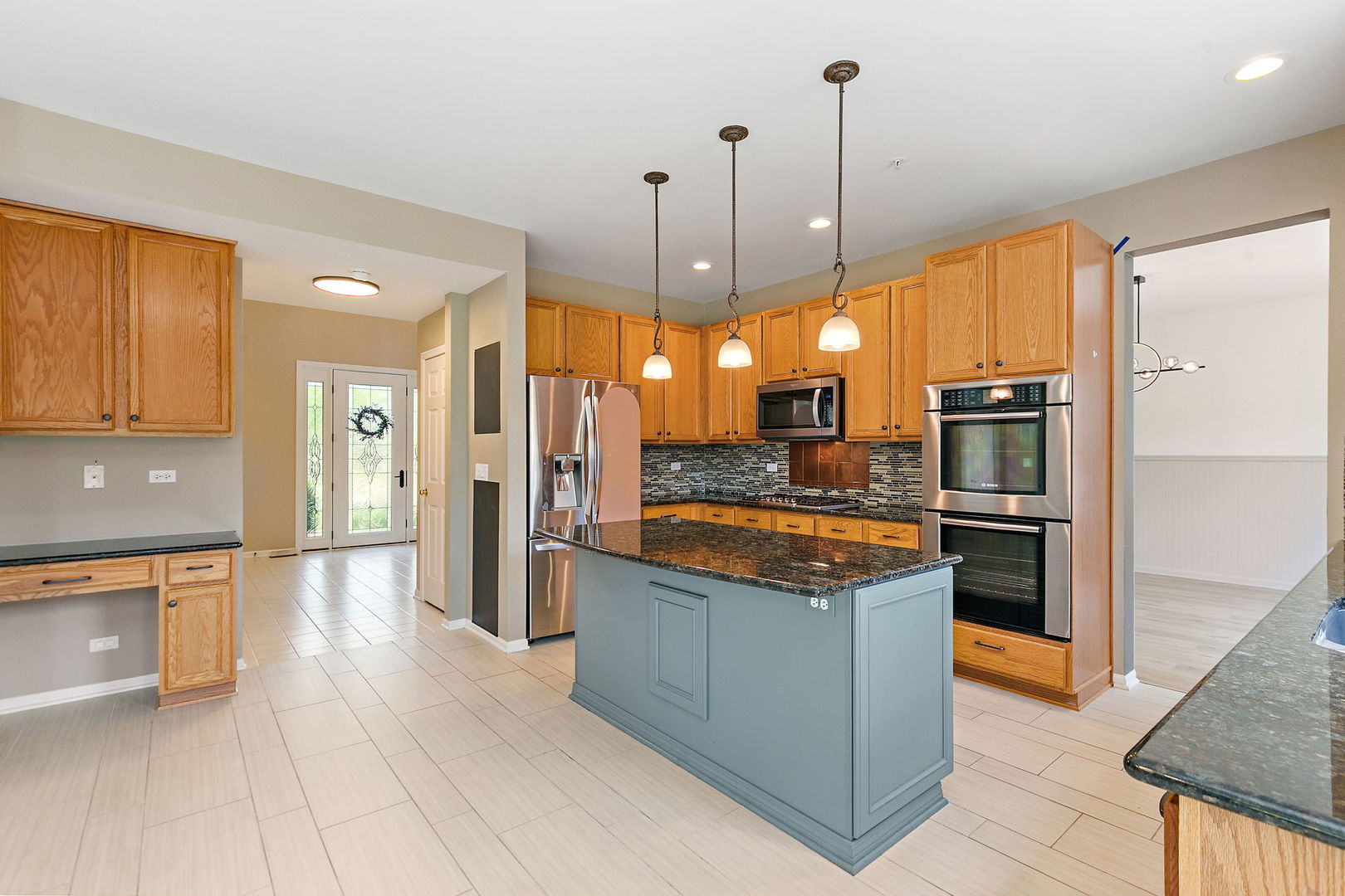 1476 Columbia Lane