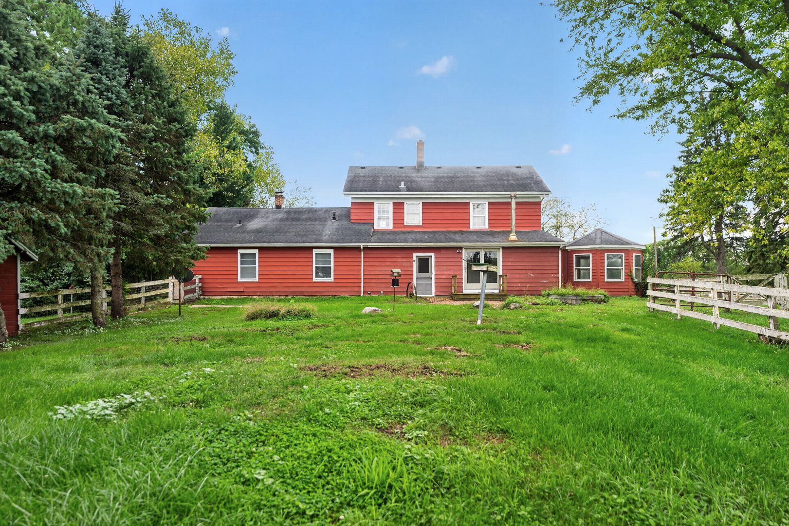 30W722 Smith Road