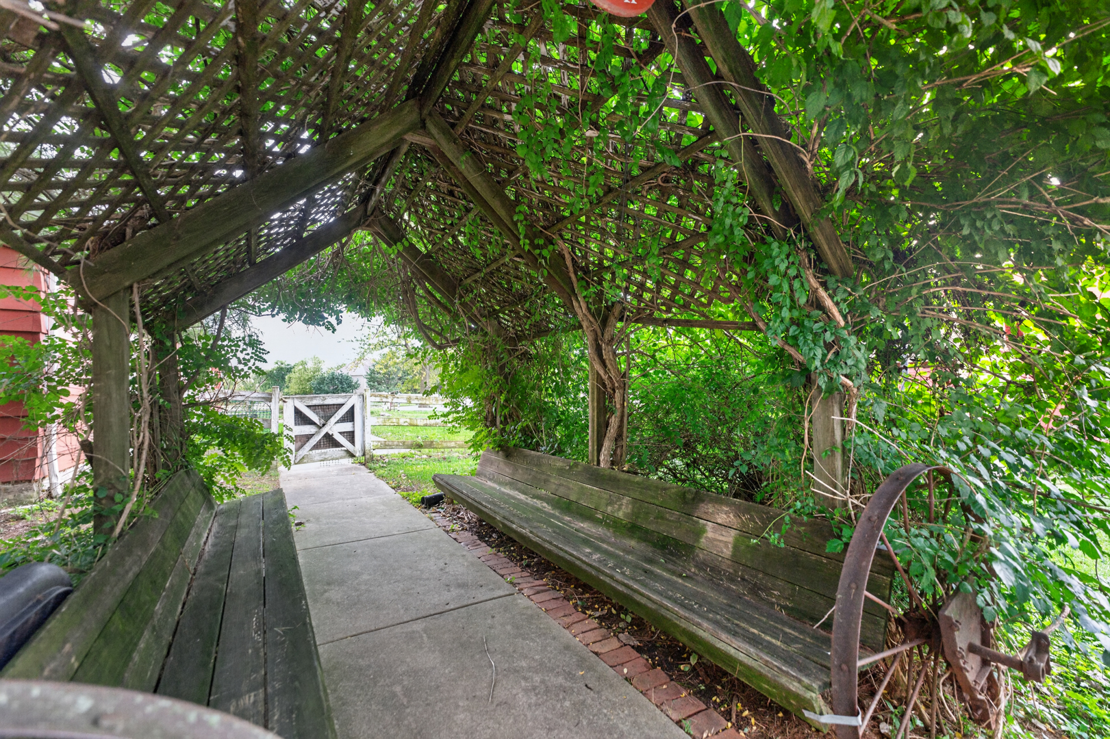 30W722 Smith Road