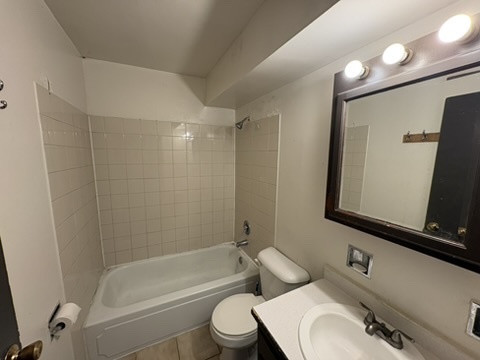 827 College Boulevard Unit: 202