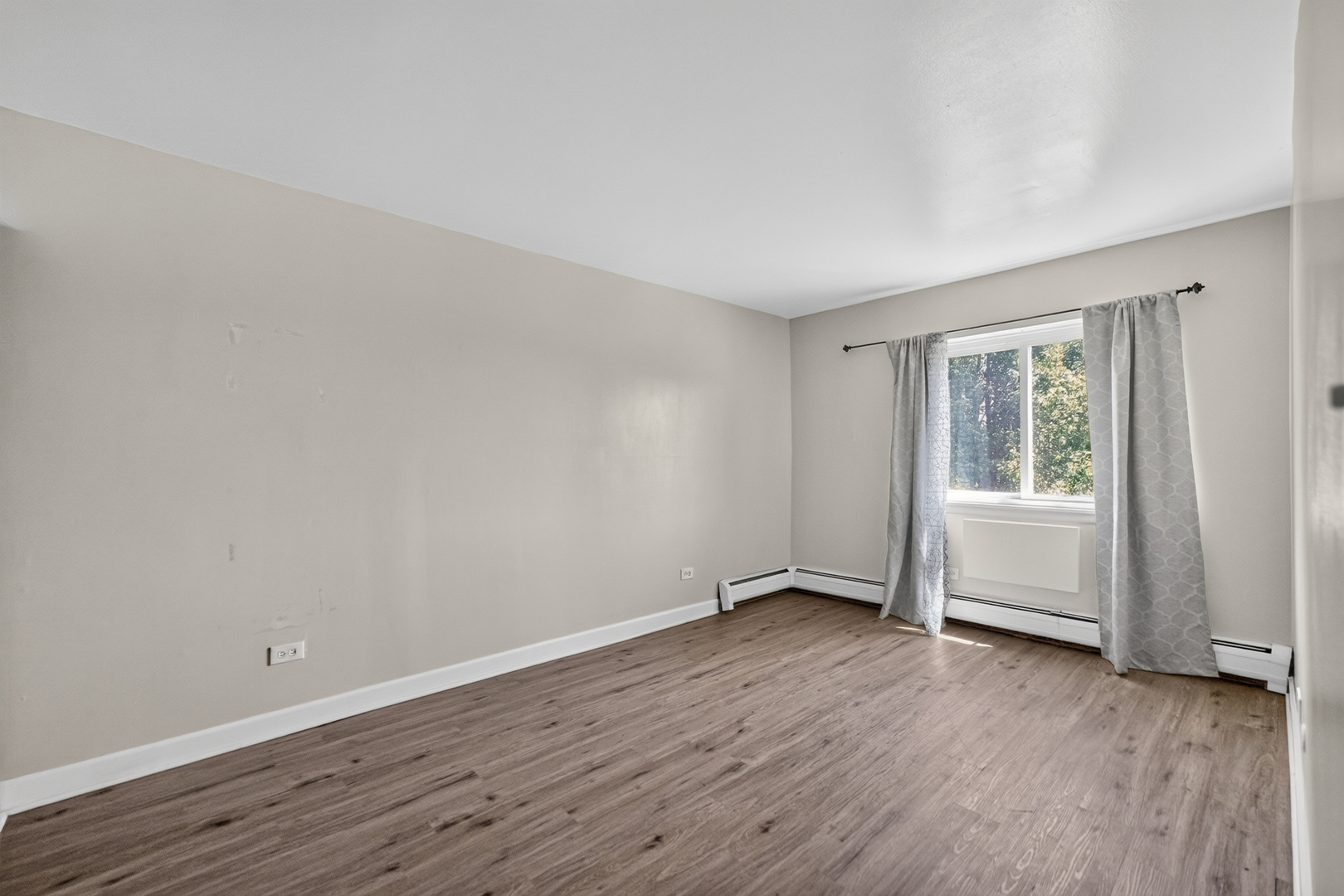 827 College Boulevard Unit: 202