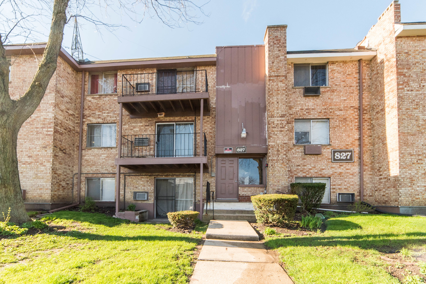 827 College Boulevard Unit: 202