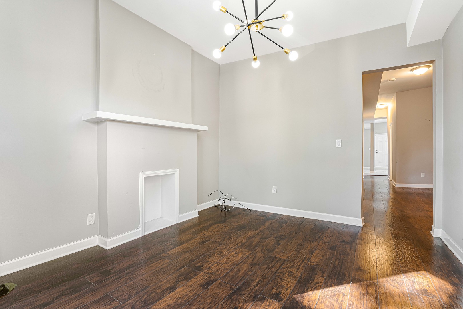 6438 S Eberhart Avenue Unit: 2