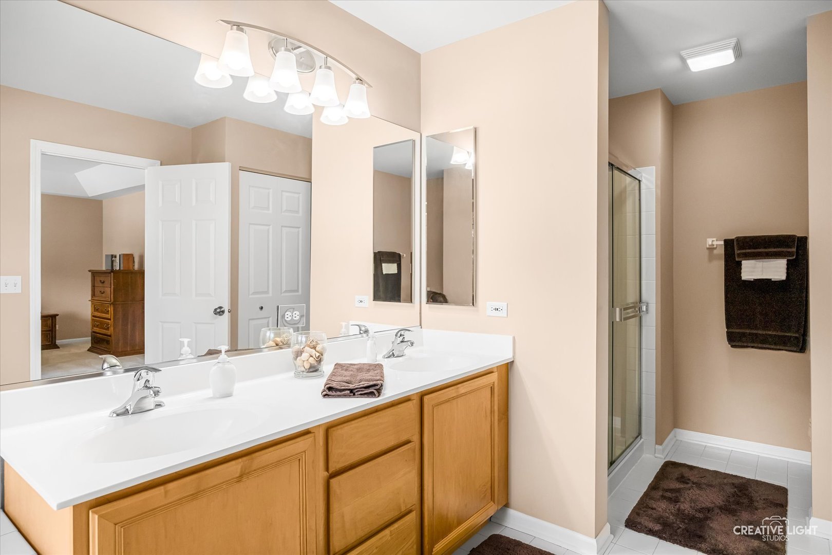 1133 Stonegate Court
