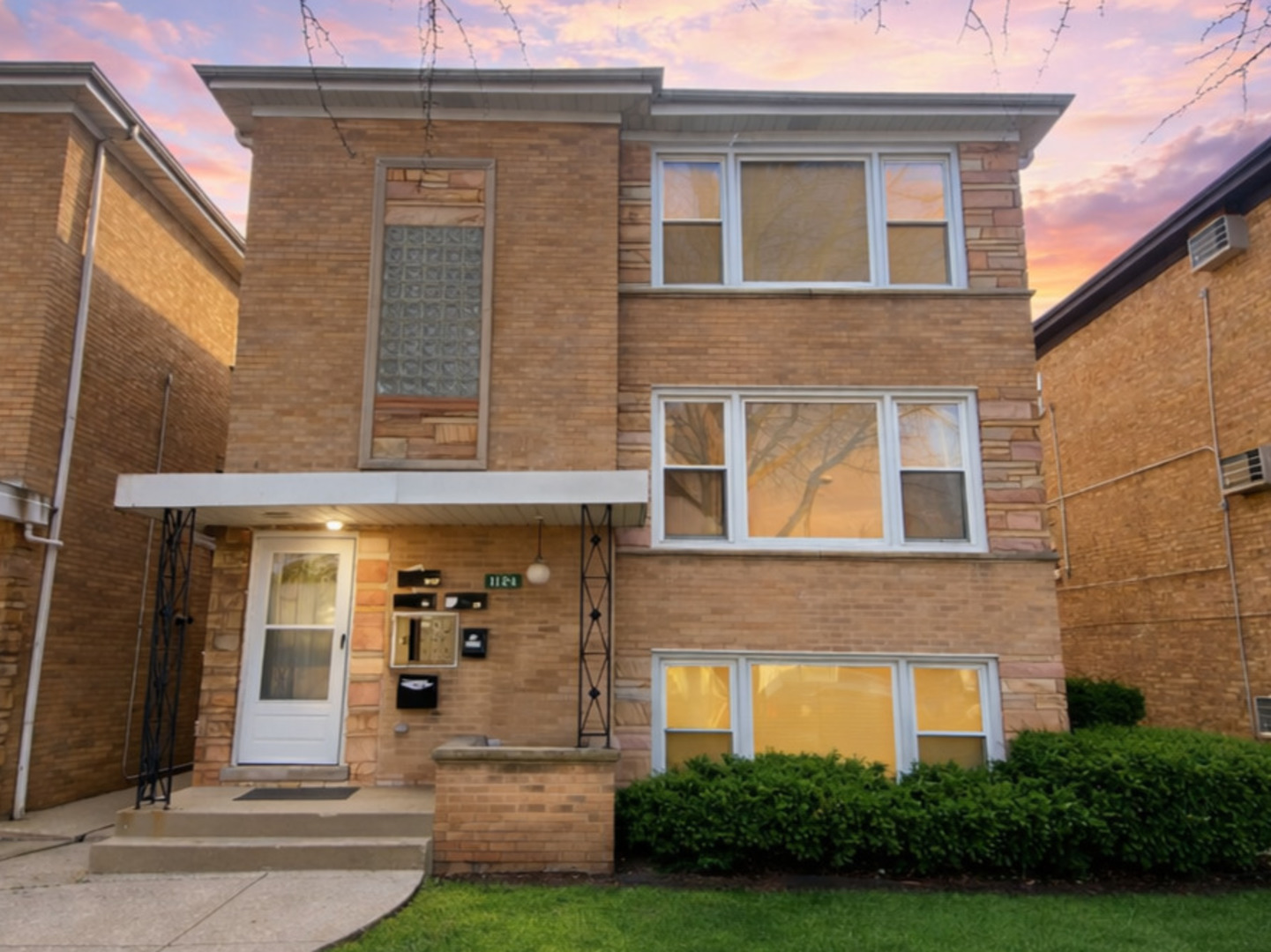 1124 Hannah Avenue Unit: 1F