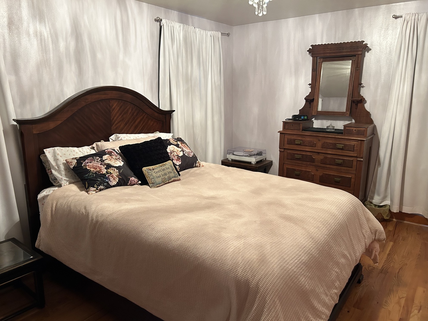123 E Erie Street