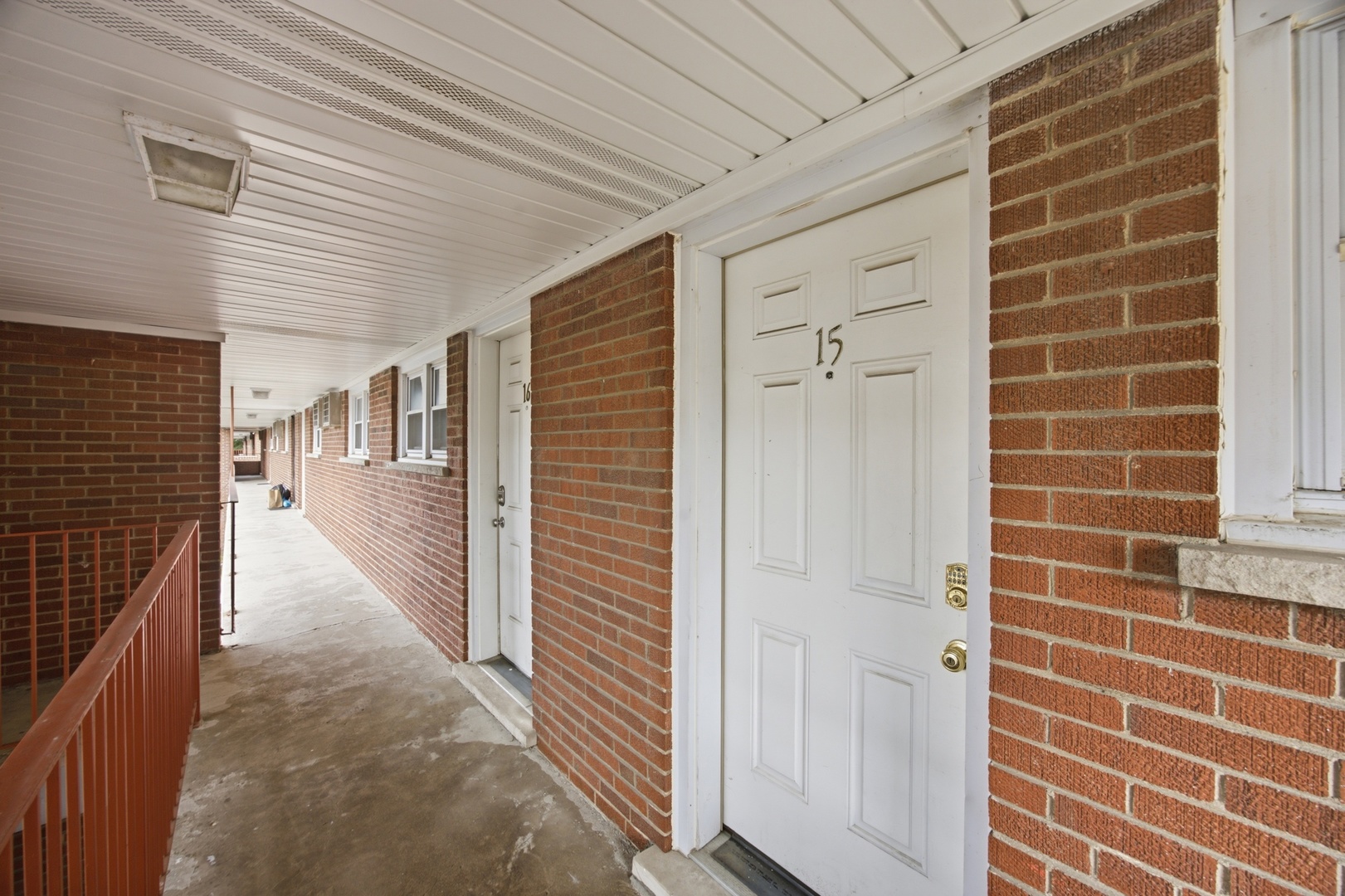 1105 Holiday Lane Unit: 15
