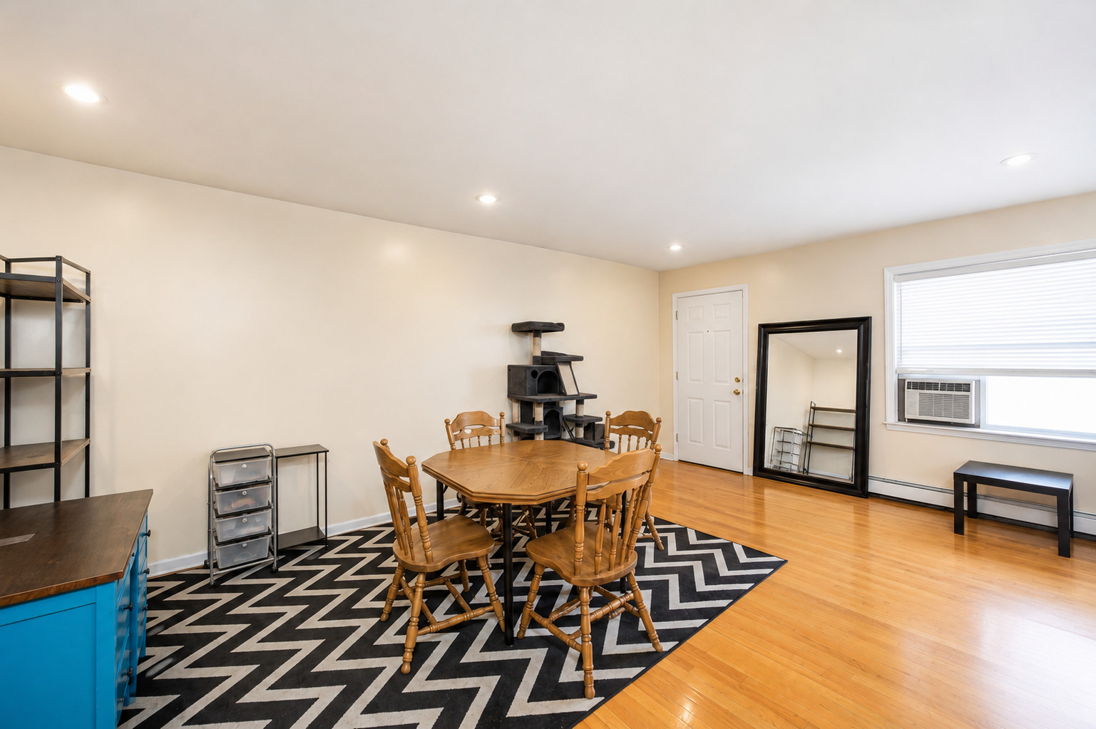 1105 Holiday Lane Unit: 15