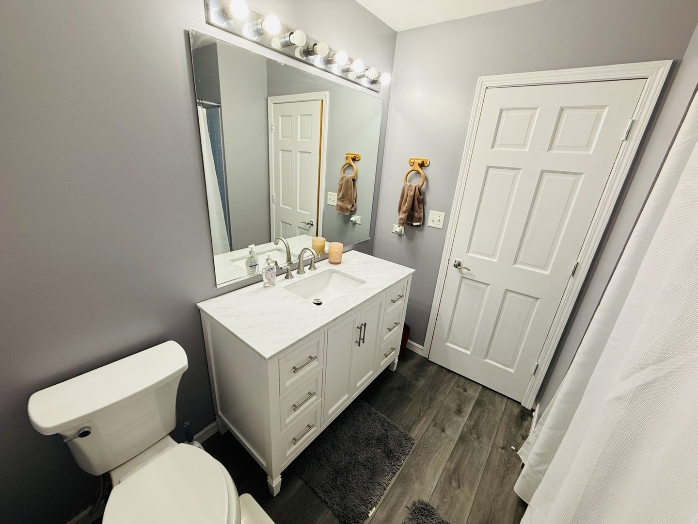 1303 Brookdale Drive Unit: 1303