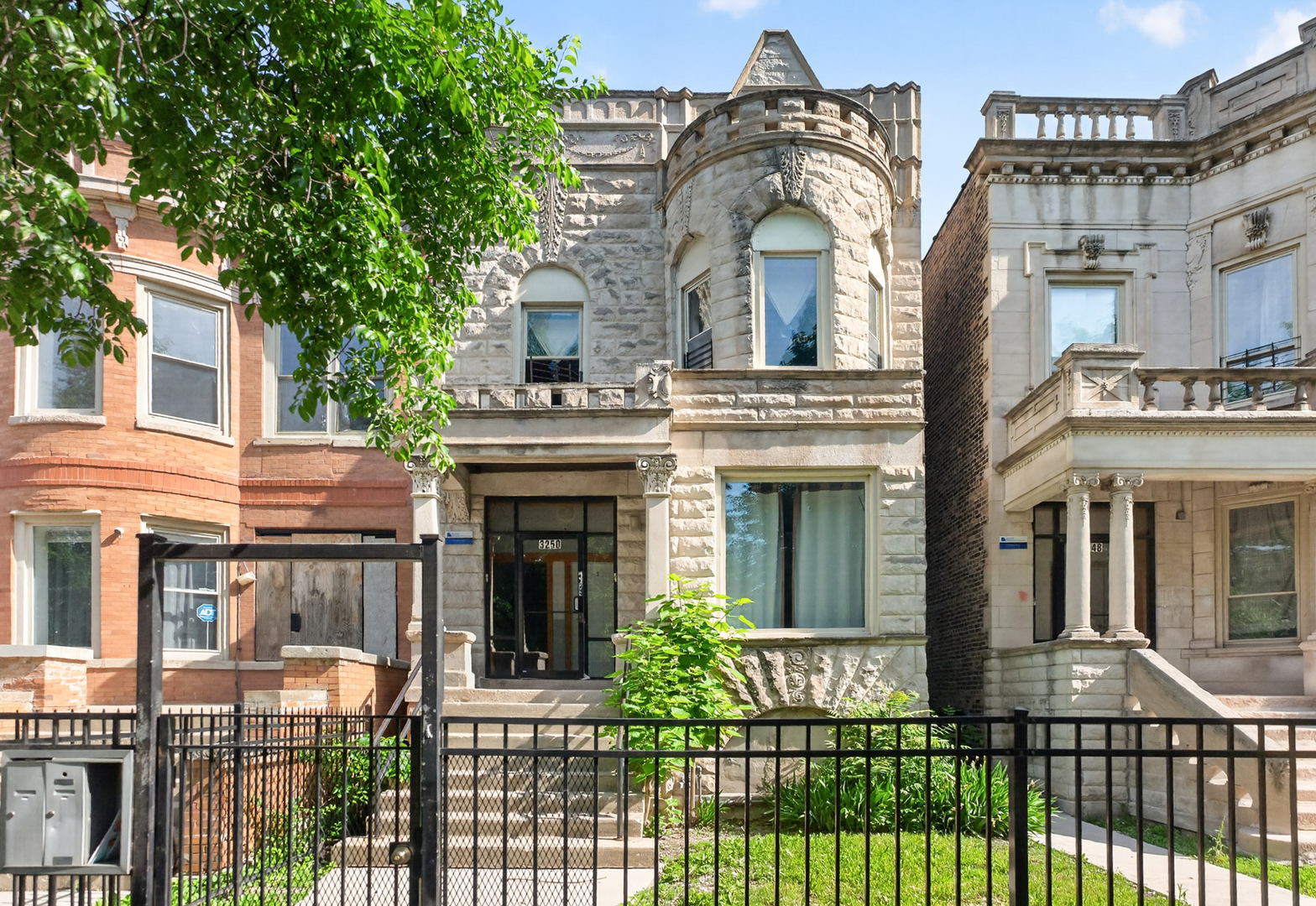 3250 W Douglas Boulevard