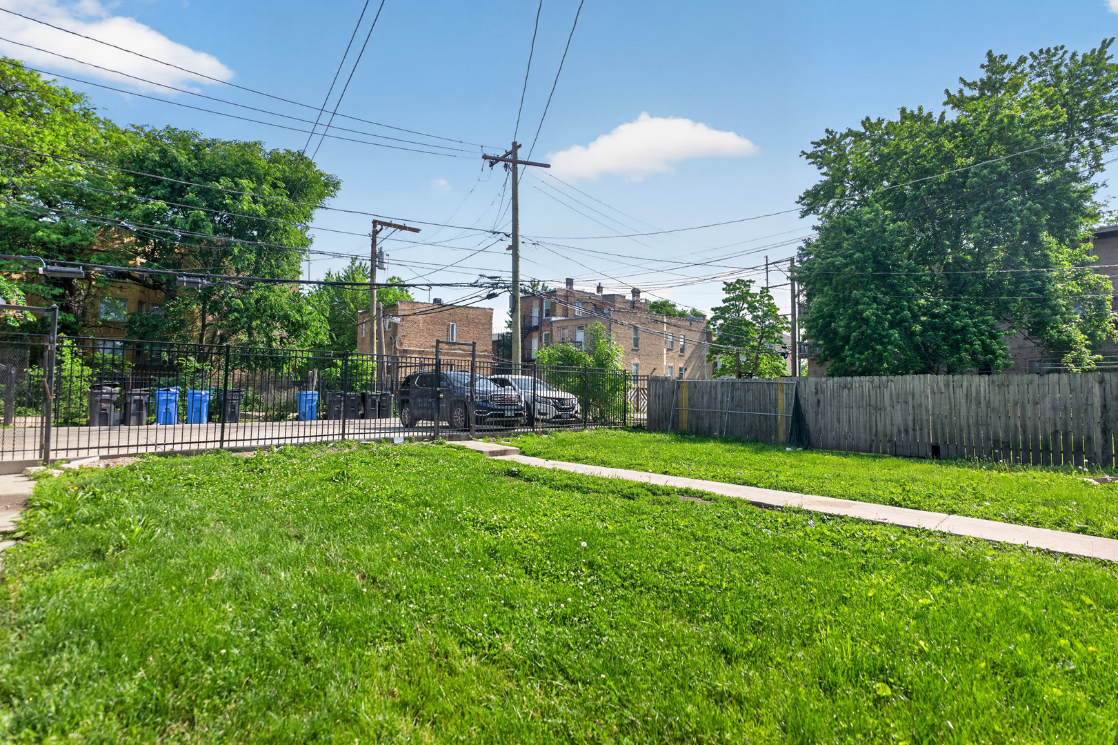 3250 W Douglas Boulevard