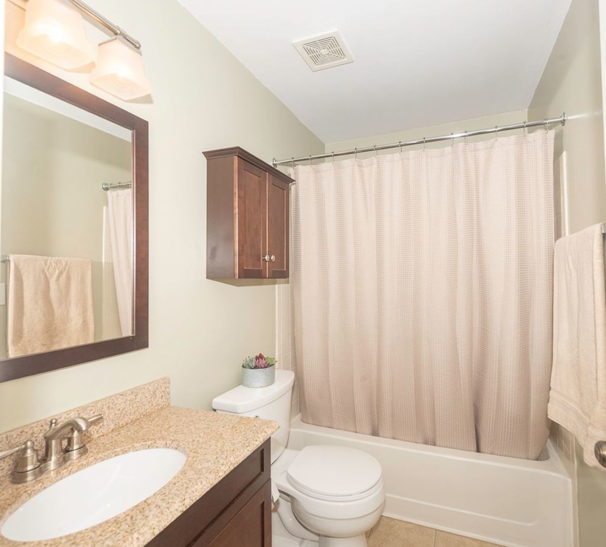 1741 Heron Avenue Unit: D