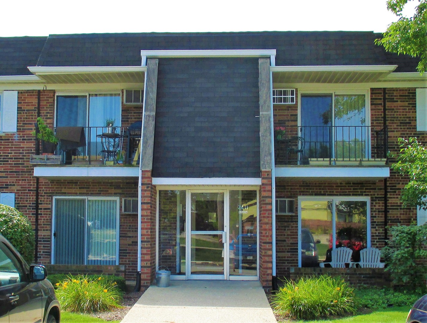 2411 Ogden Avenue Unit: 2