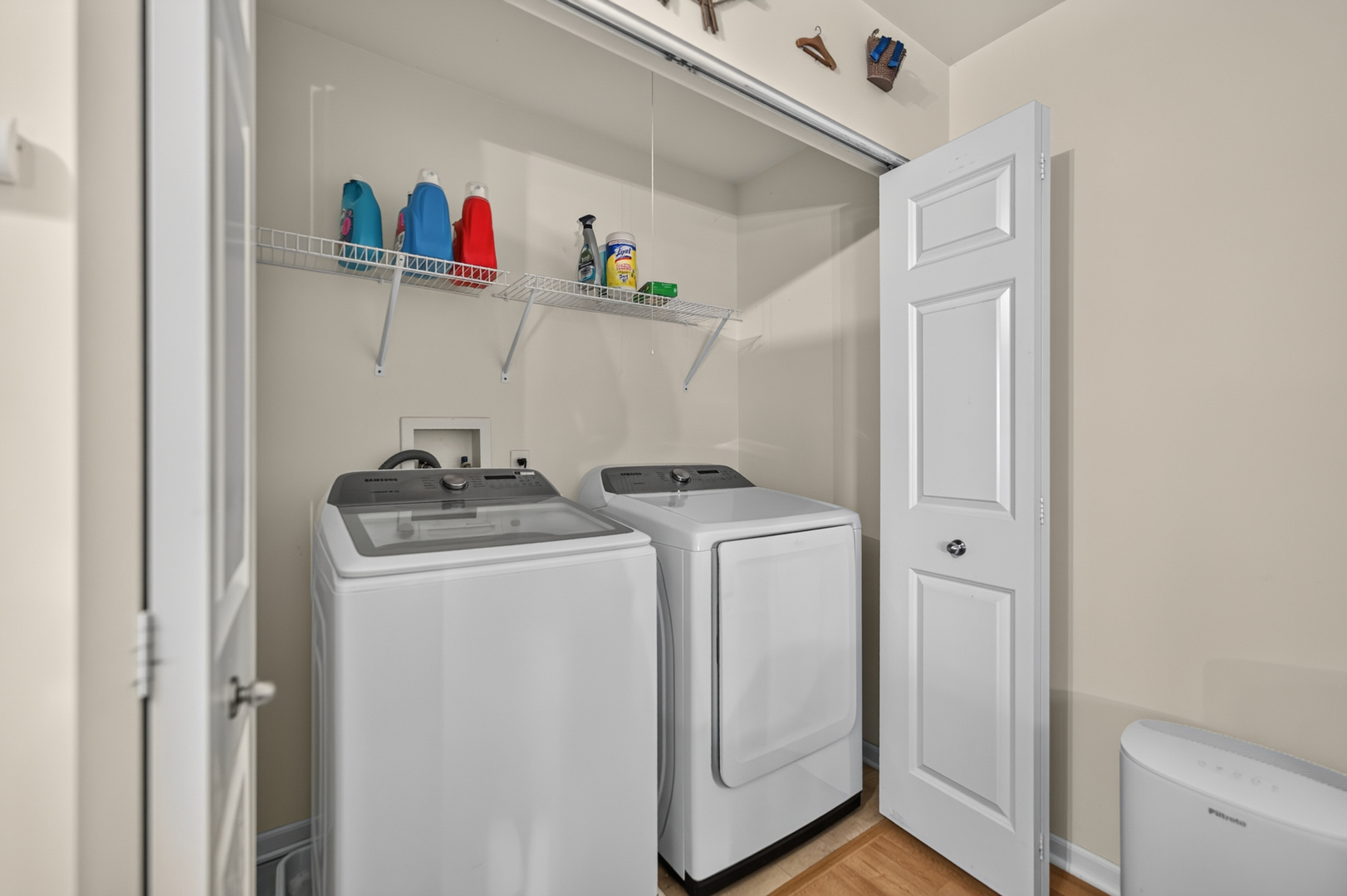 6N285 Whitmore Circle Unit: D
