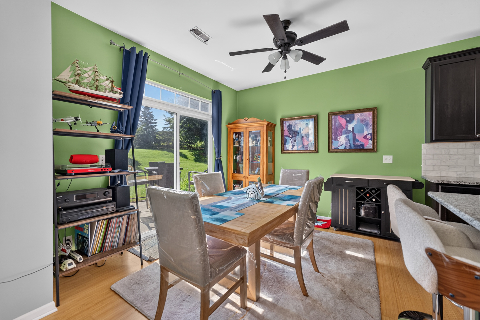6N285 Whitmore Circle Unit: D