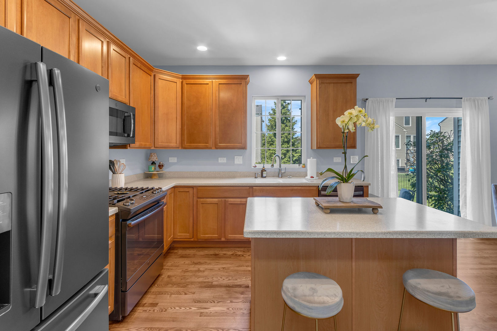 3109 Drury Lane
