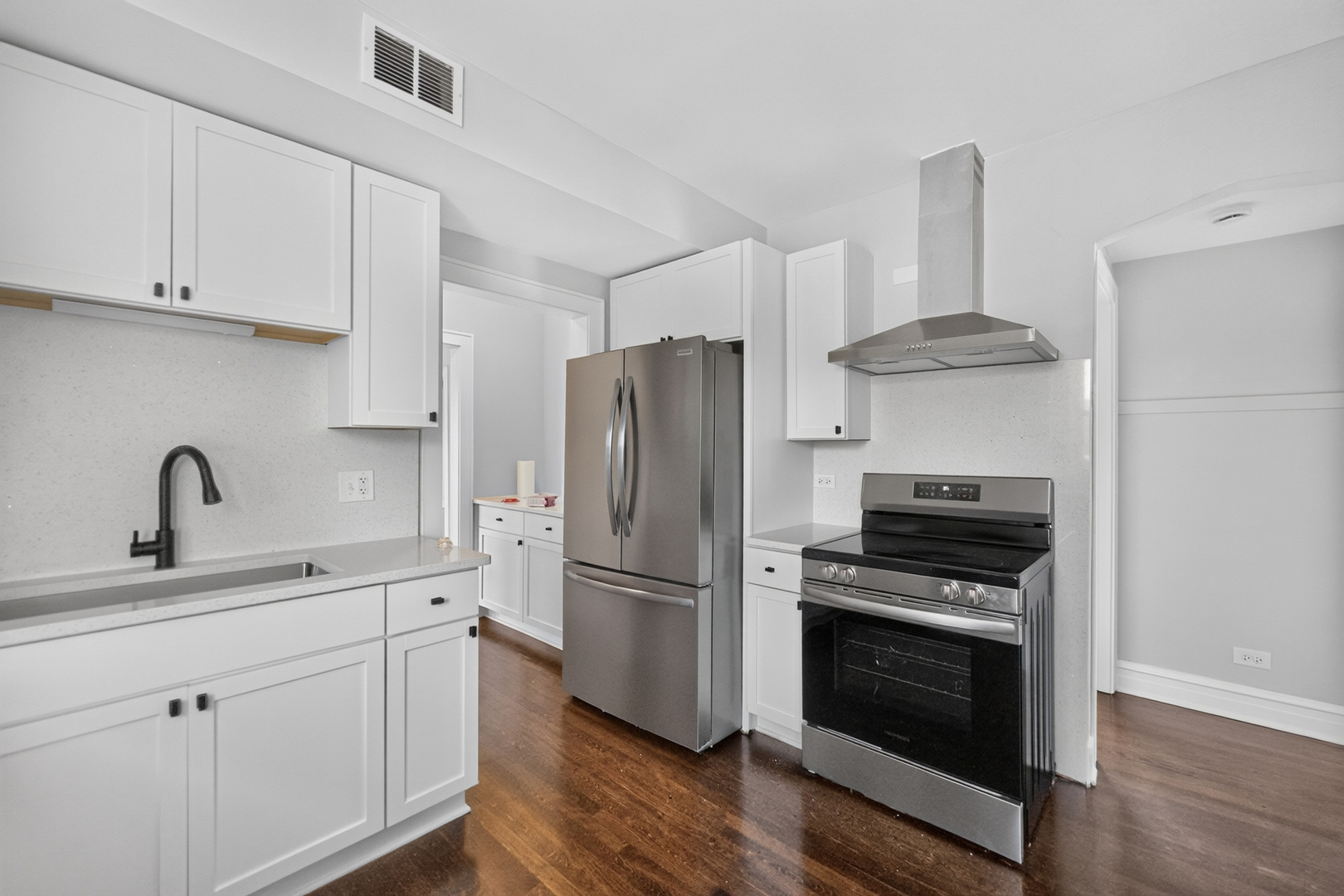 1101 S OAK PARK Avenue Unit: 3