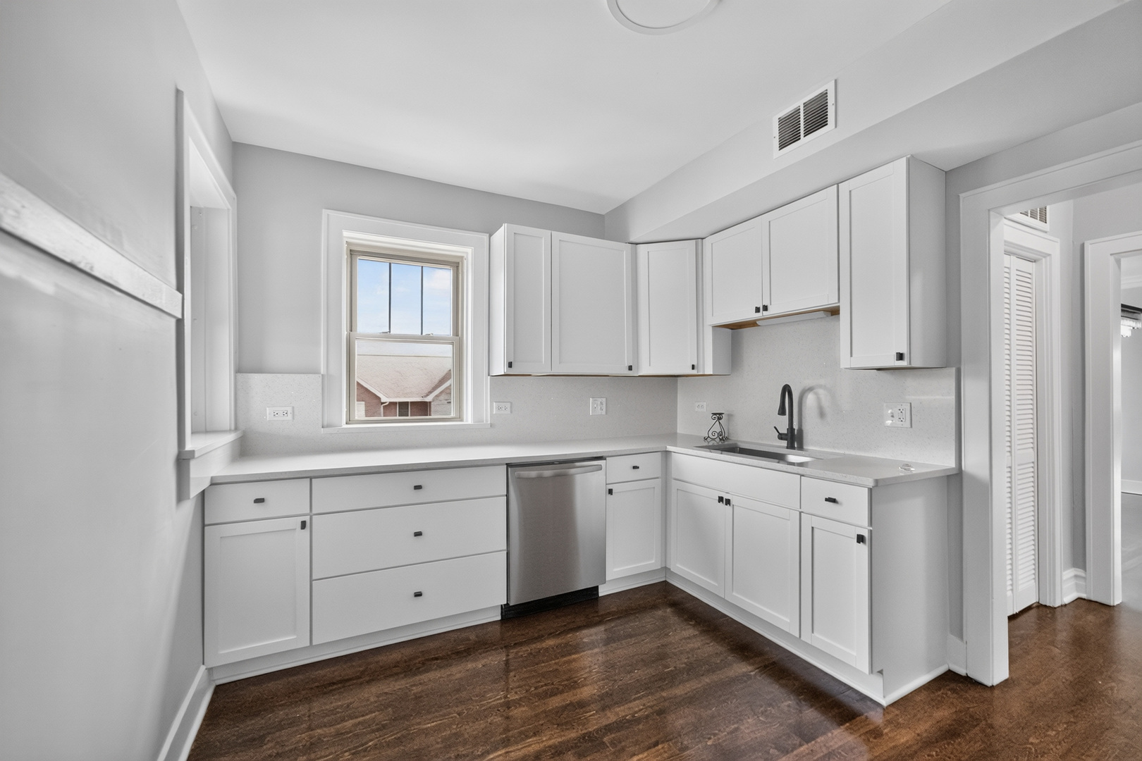 1101 S OAK PARK Avenue Unit: 3