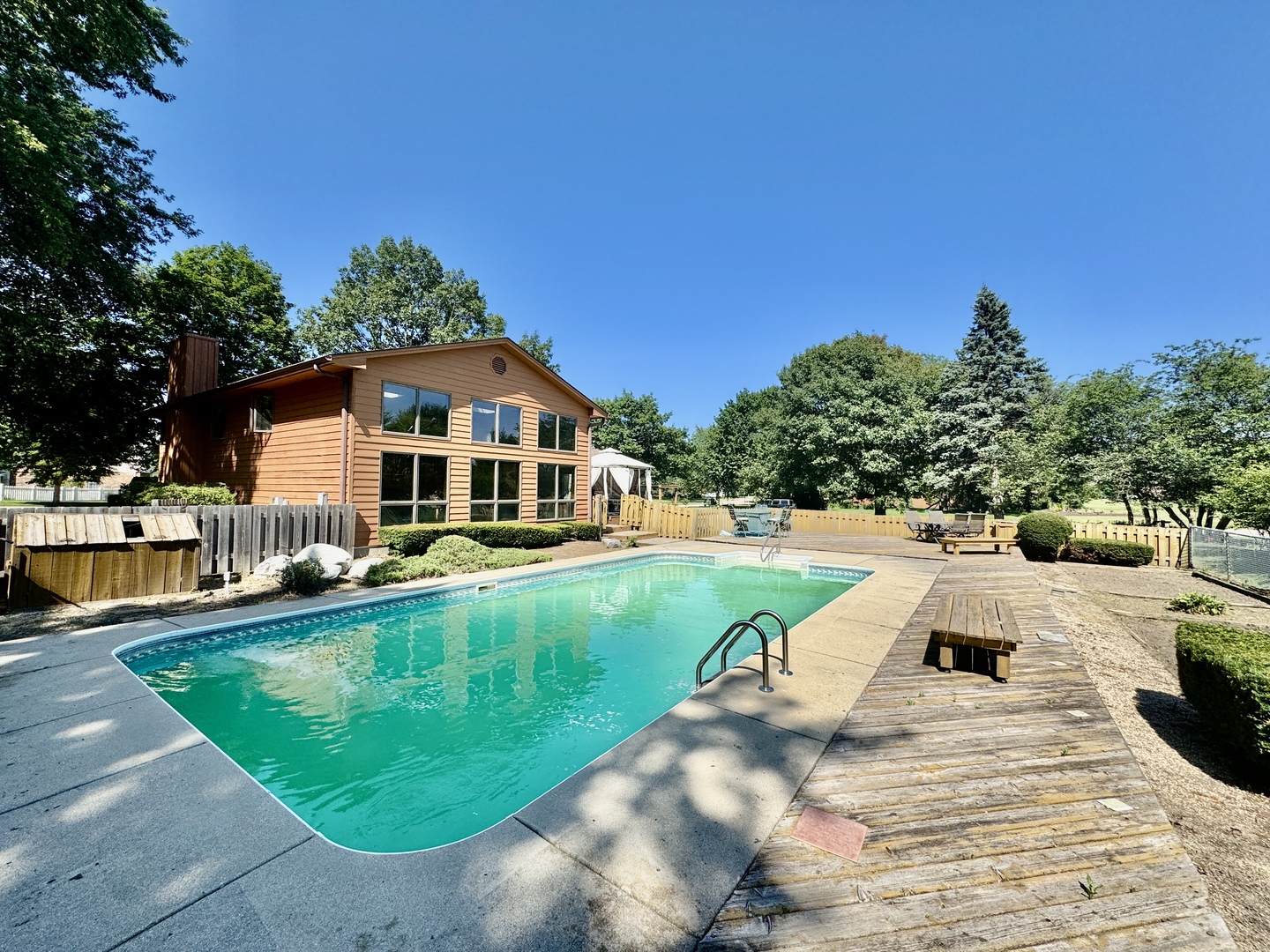 640 Fairway Lane