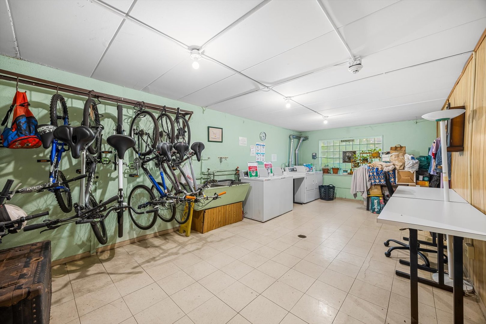 109 S Elmwood Avenue Unit: 2