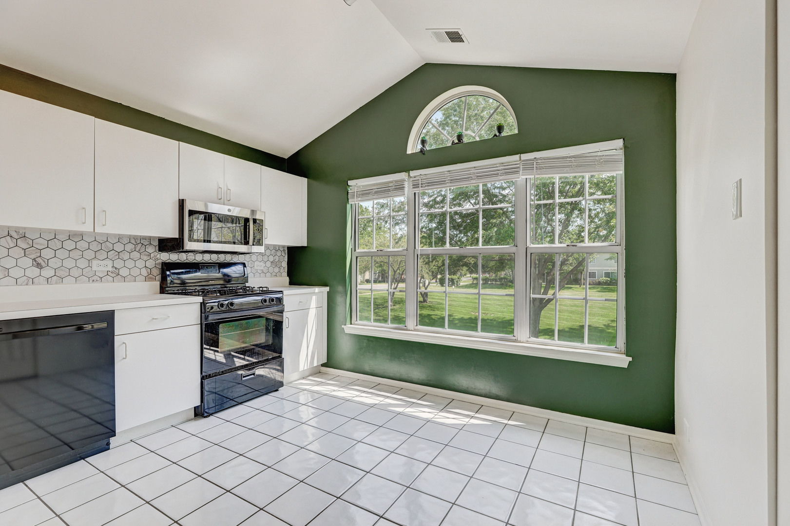 376 Ashford Circle Unit: 3