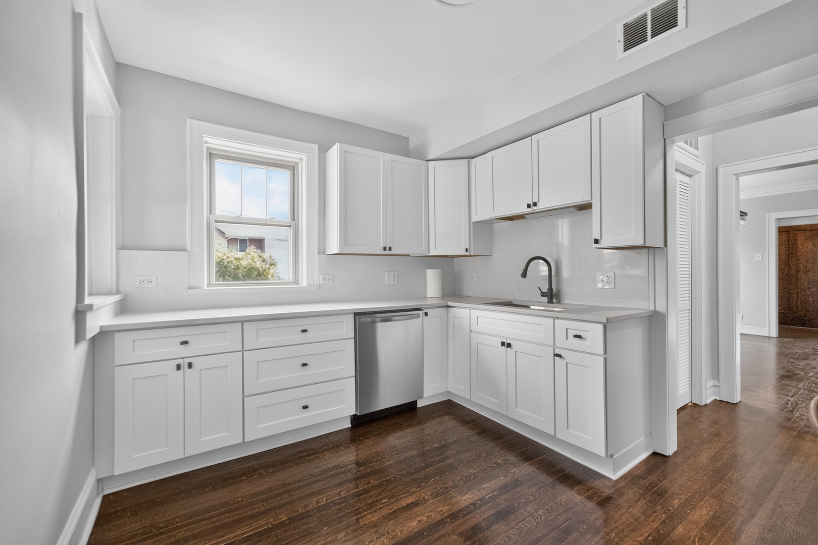 1101 S OAK PARK Avenue Unit: 2