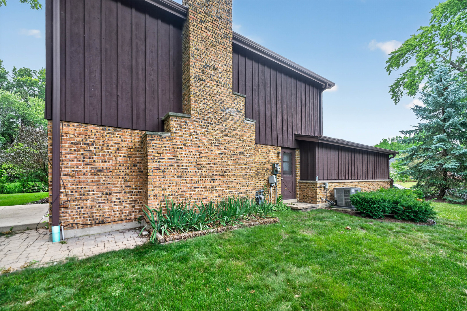 117 York Court