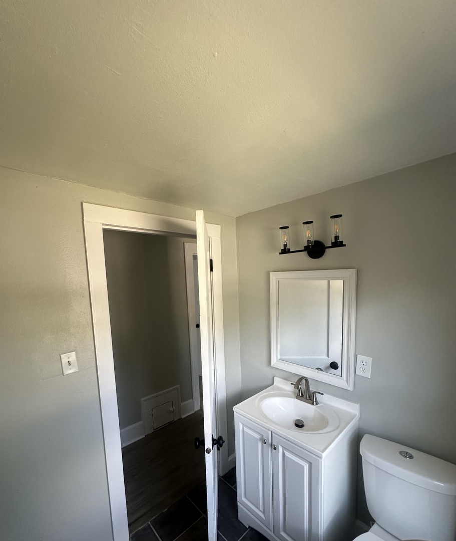 233 Oakwood Avenue