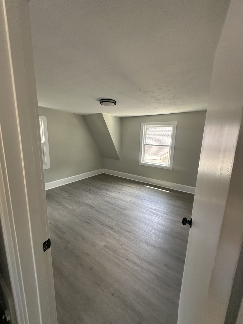 233 Oakwood Avenue
