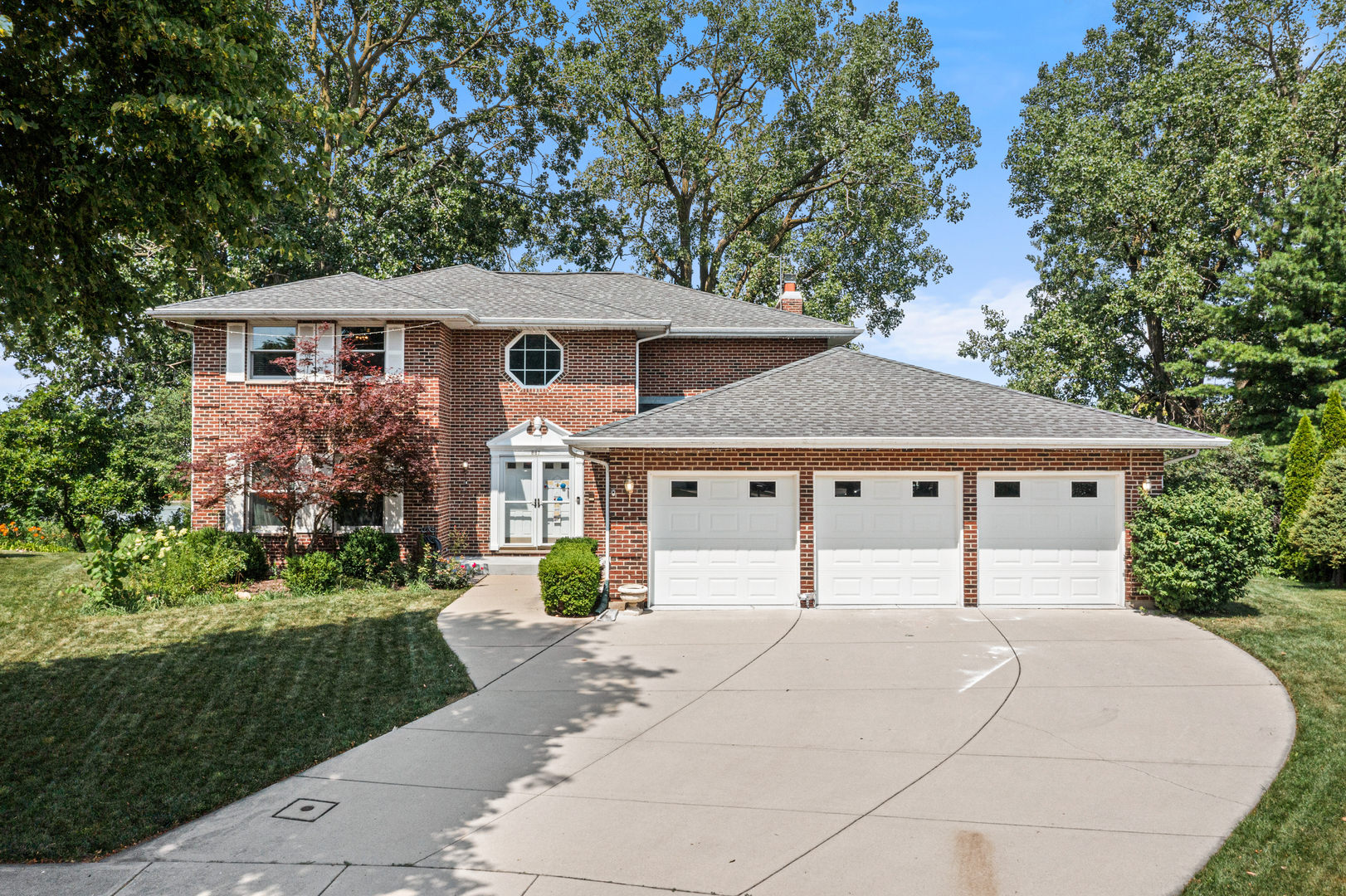 887 N Dovington Drive