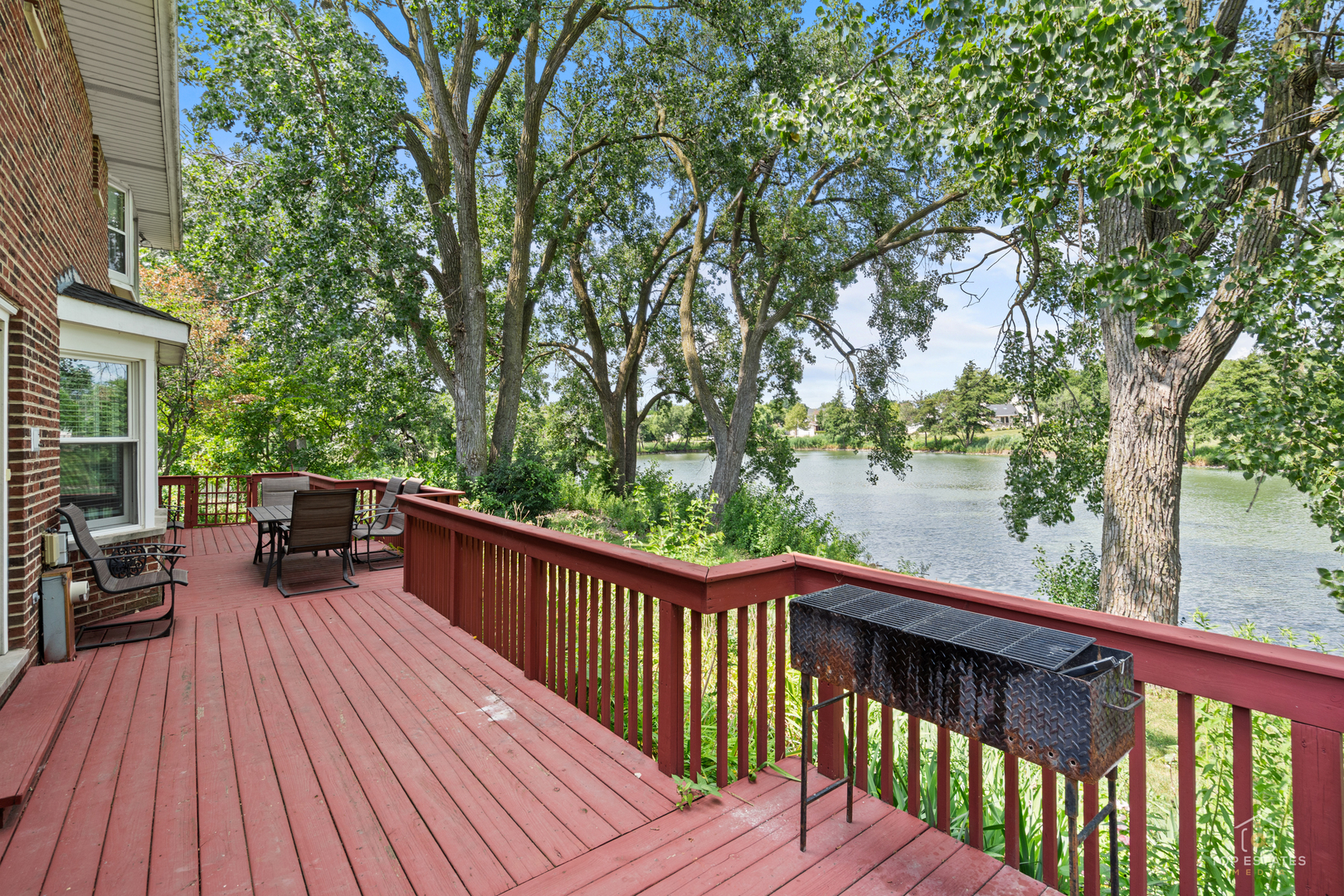 887 N Dovington Drive