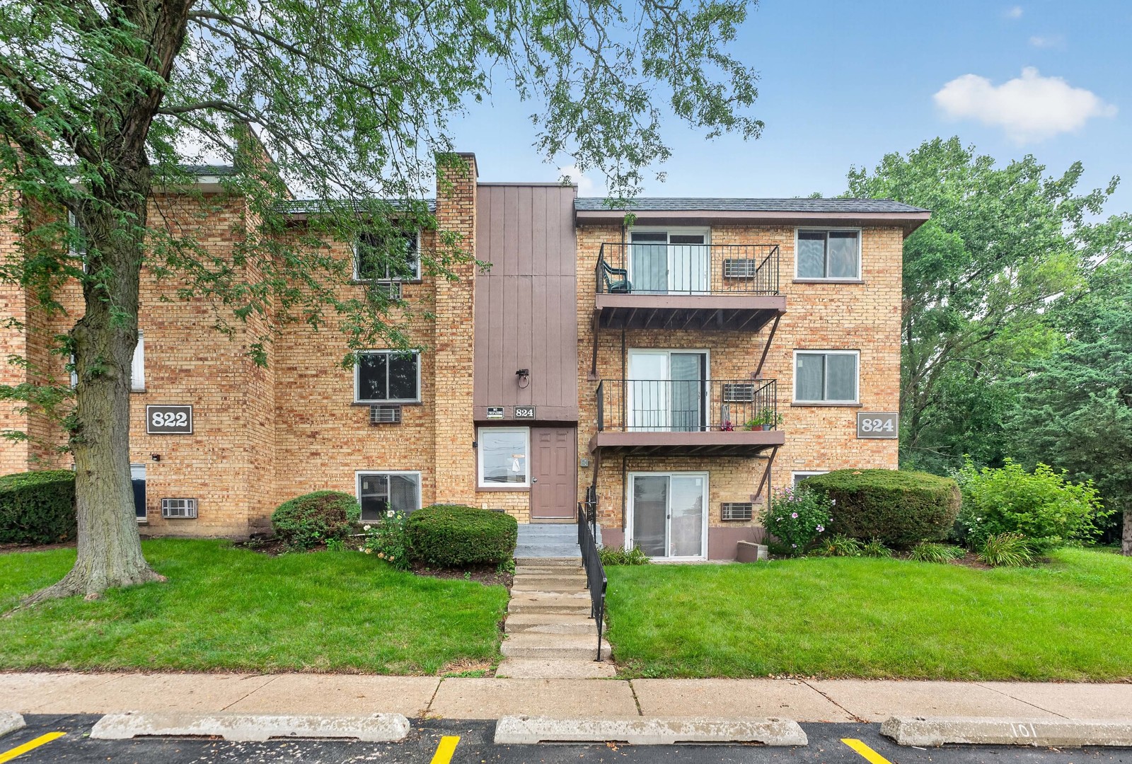 824 W College Boulevard Unit: 201