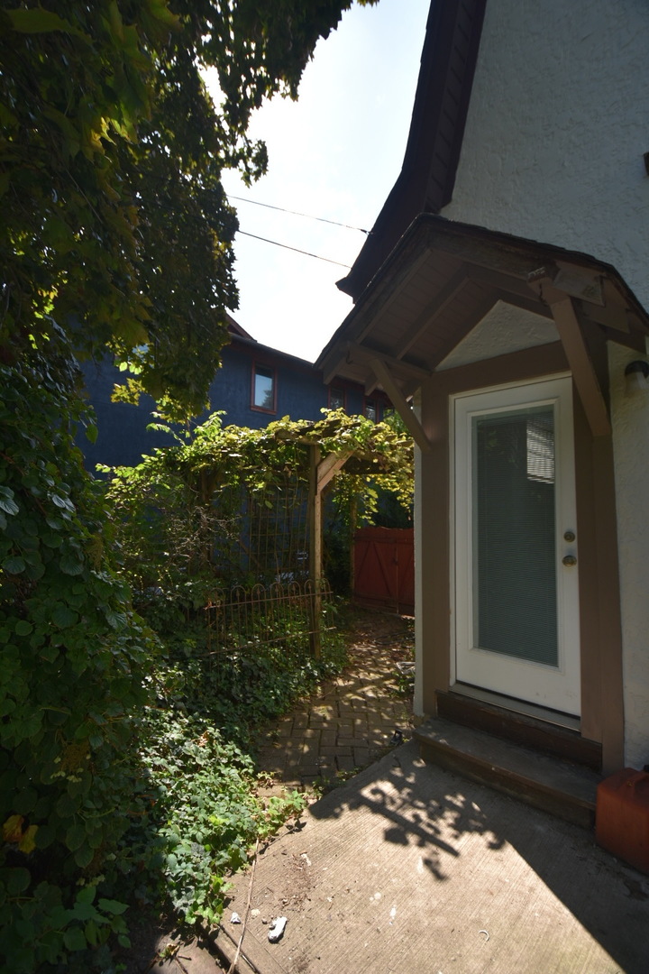 339 N Ridgeland Avenue
