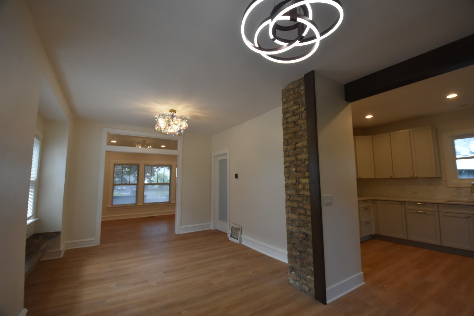 339 N Ridgeland Avenue