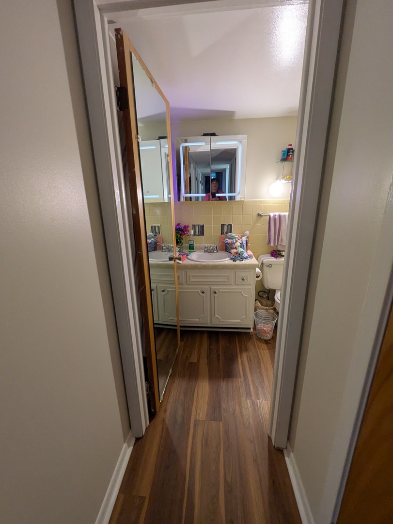 5540 WALNUT Avenue Unit: 23AA