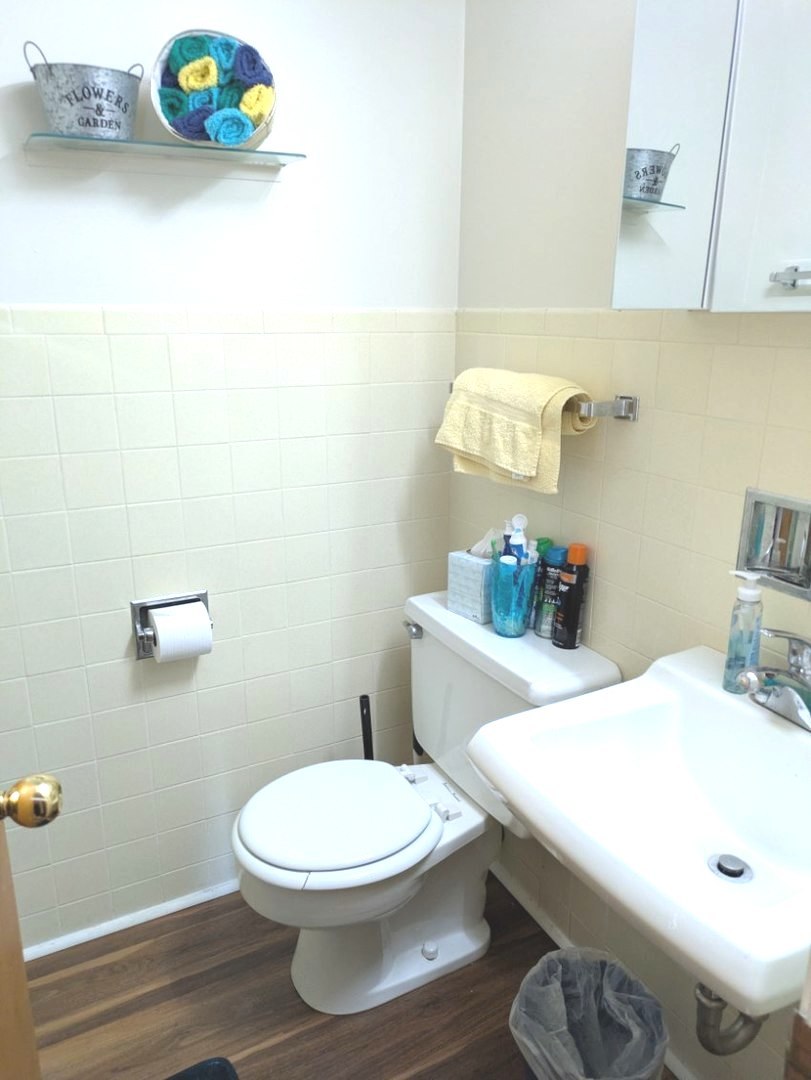 5540 WALNUT Avenue Unit: 23AA