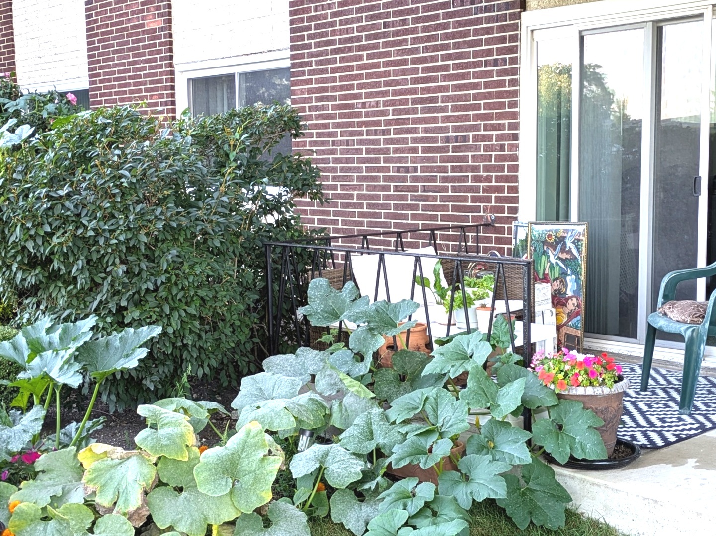 5540 WALNUT Avenue Unit: 23AA