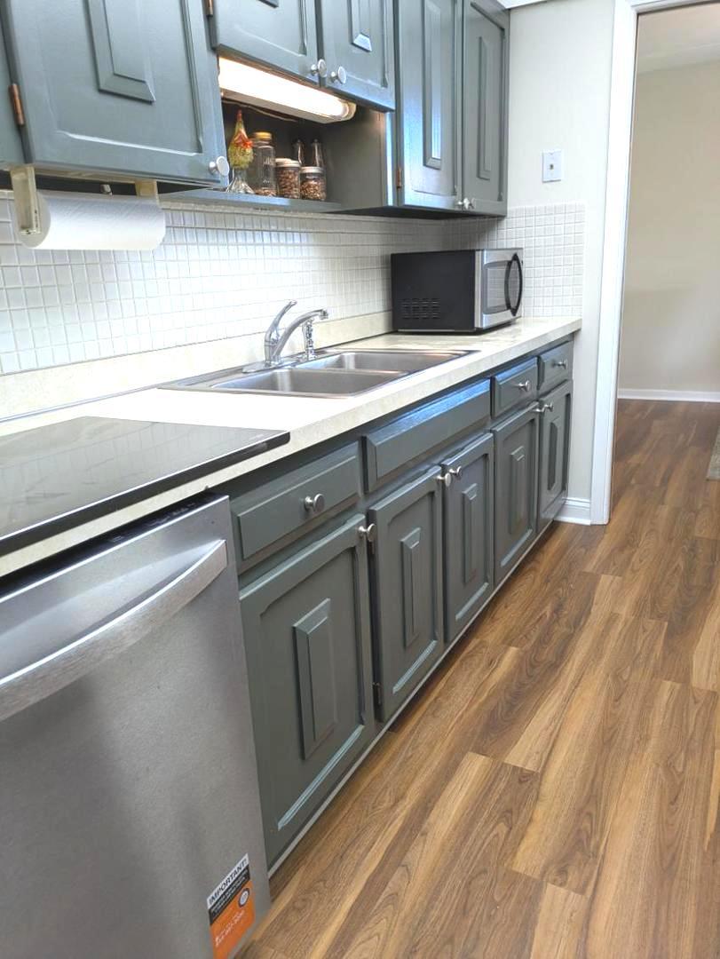 5540 WALNUT Avenue Unit: 23AA