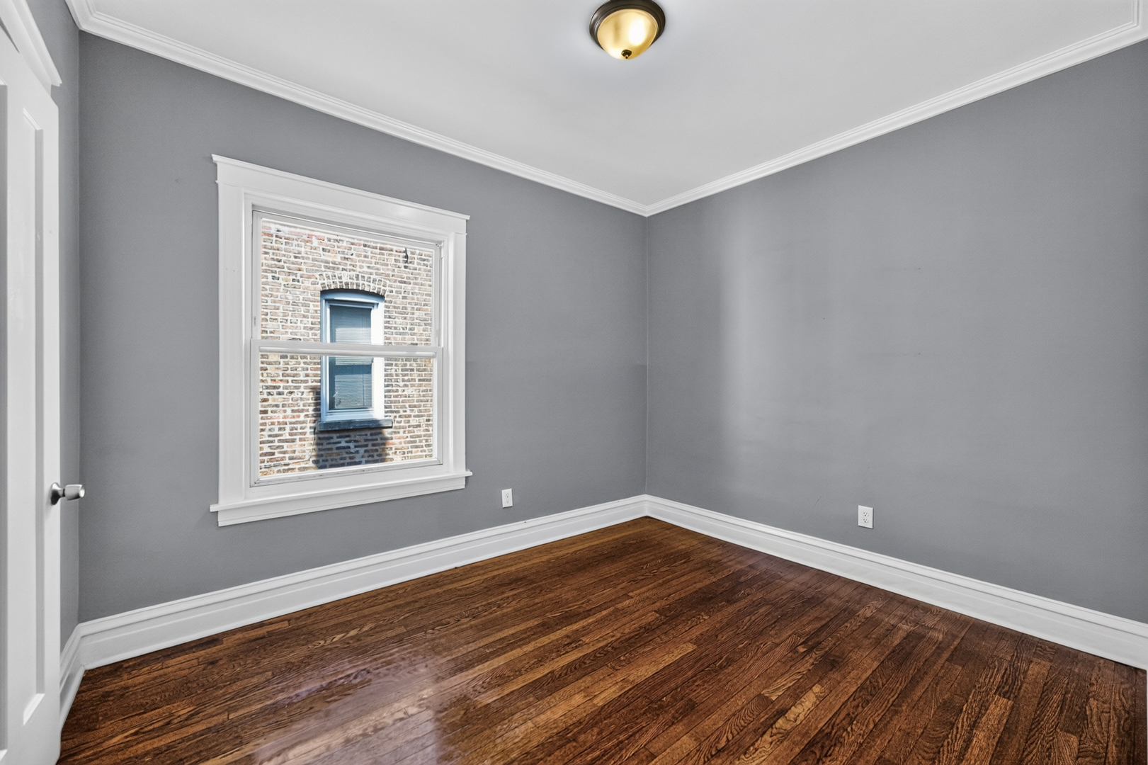 7440 S Paxton Avenue Unit: 2