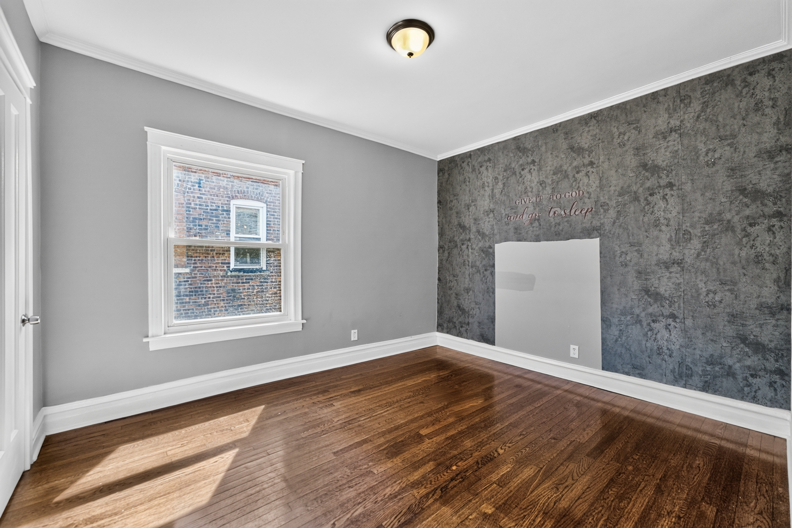 7440 S Paxton Avenue Unit: 2