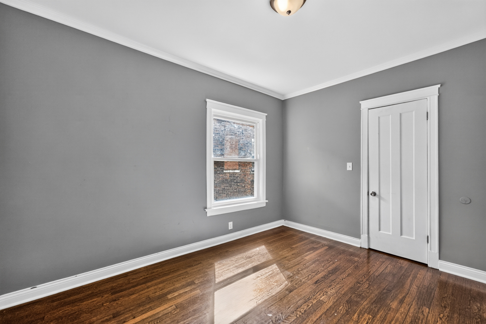 7440 S Paxton Avenue Unit: 2