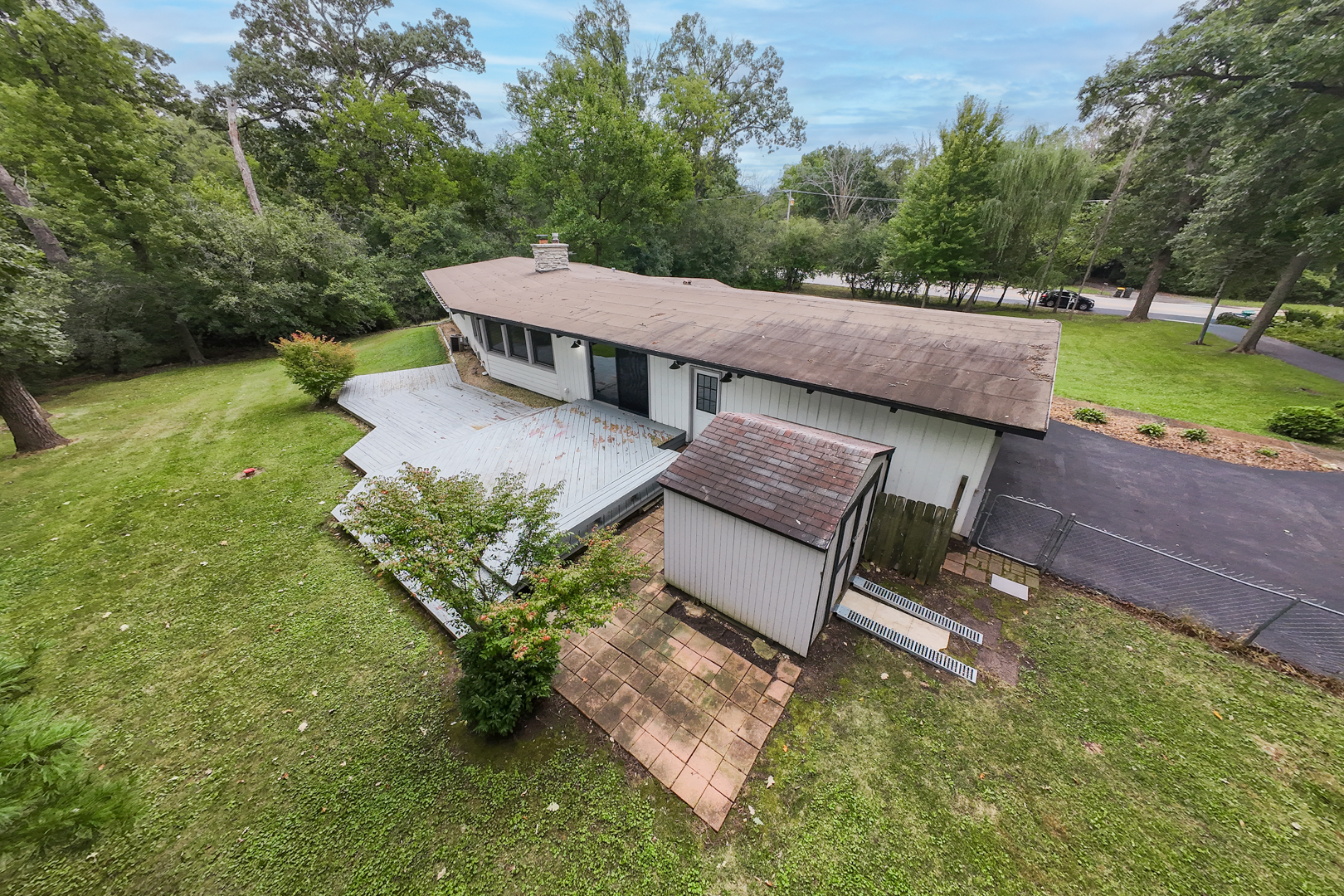 1S670 Winfield Road